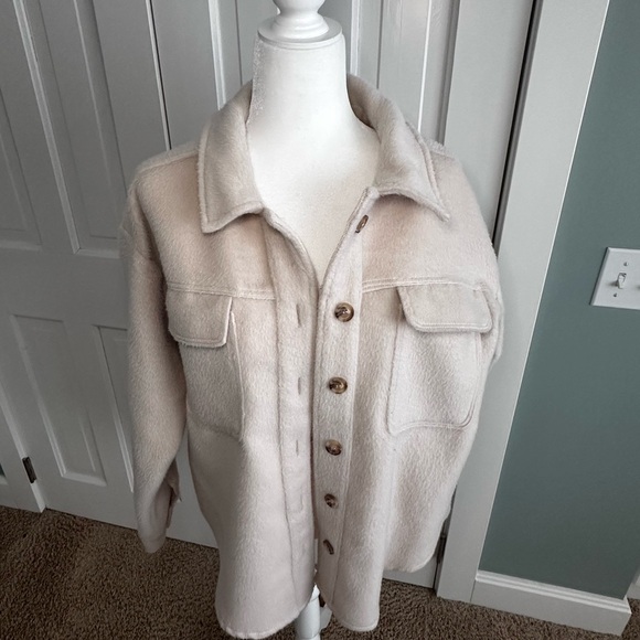 La Hearts Cream Button-Up Jacket - Picture 4 of 9